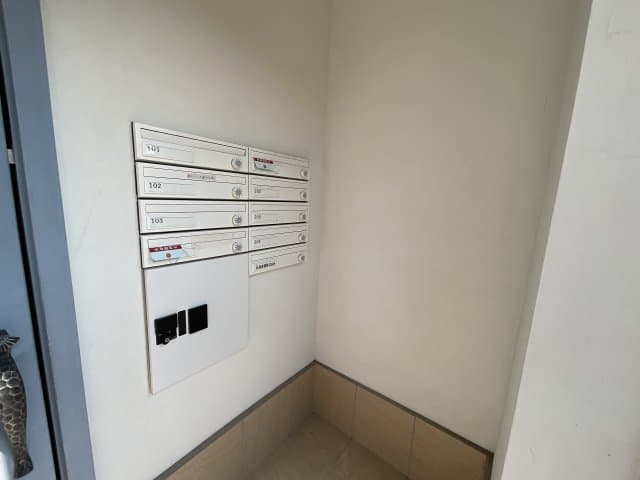 Room image 10