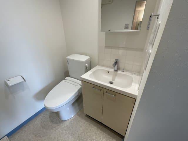 Room image 9