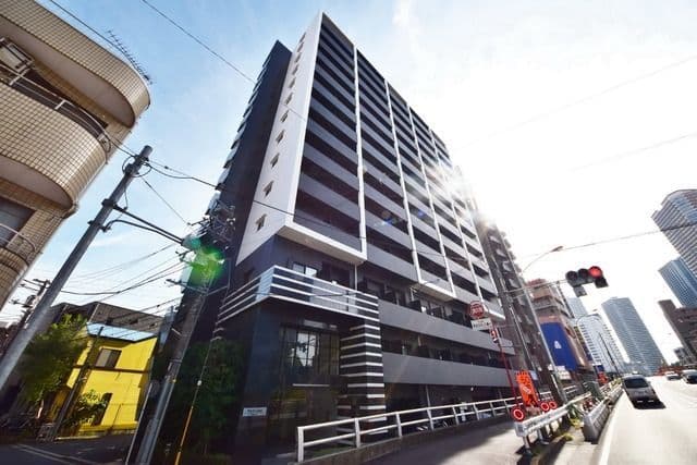Main exterior of Park Cube Musashi-Kosugi