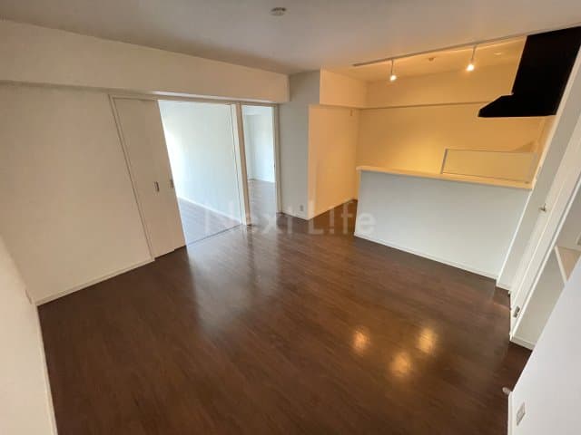 Preview interior of Cosmo Lead Musashi-Nakahara