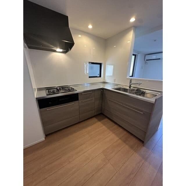 Preview interior of LG Kolet Hiranuma