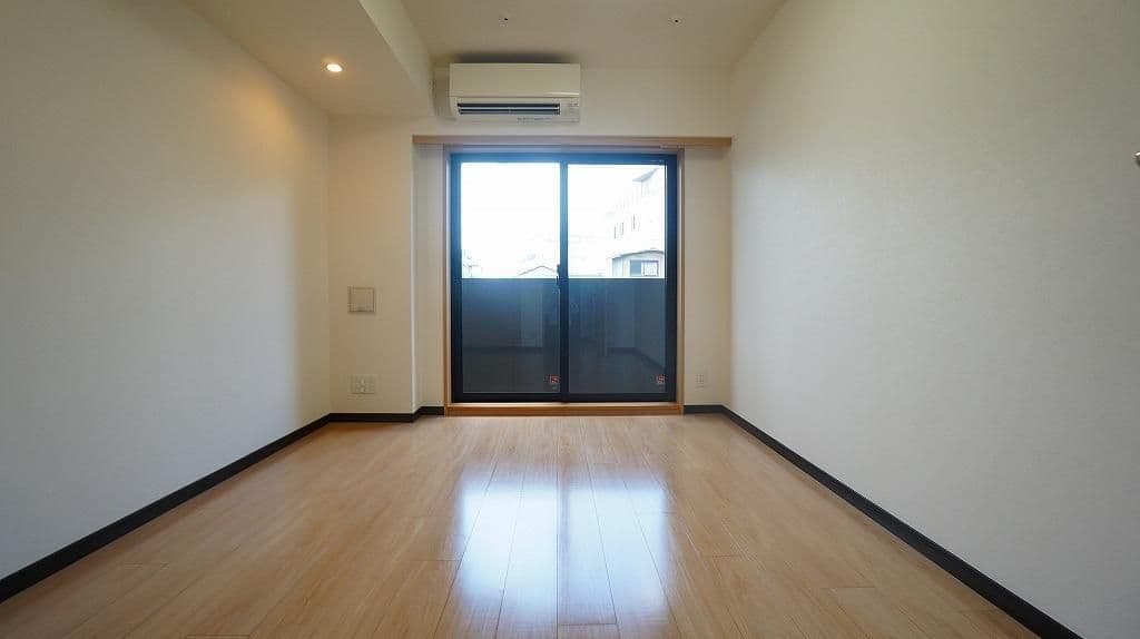 Preview interior of Rouburu Mizoku Kuchi Building 2