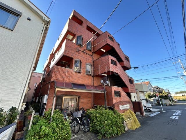 Main exterior of Sky Hills Sagamihara