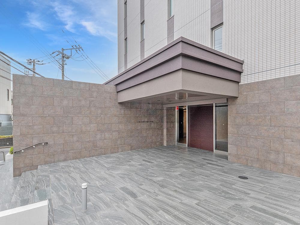 Main exterior of 06292631