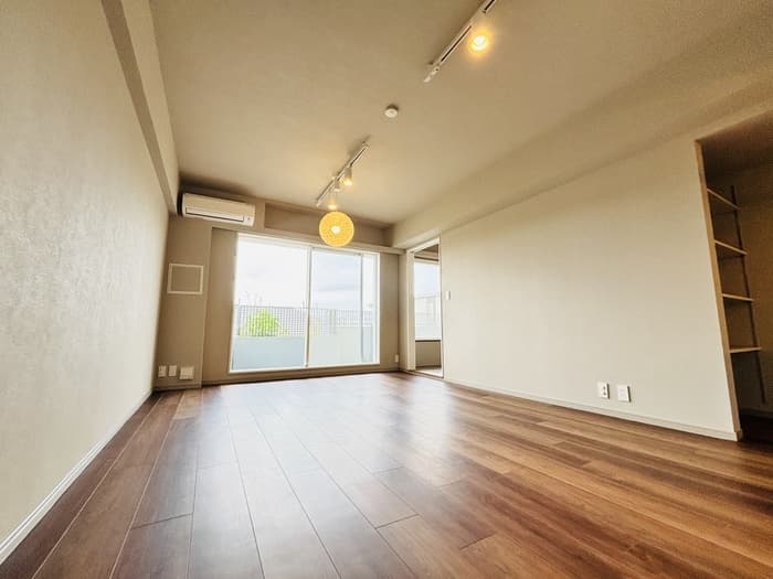 Preview interior of PATH Fujigaoka