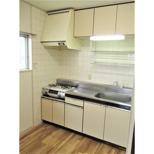 Preview interior of Riveal Hills Azamino