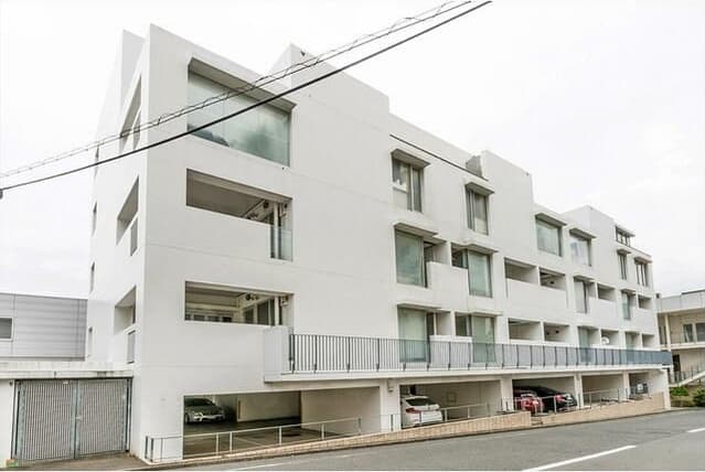 Main exterior of Rb F. BLANC