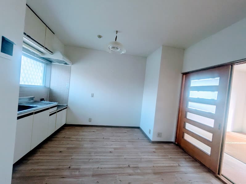 Preview interior of Excellence Iwai