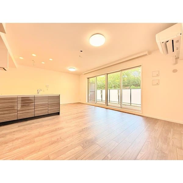Preview interior of 06292662