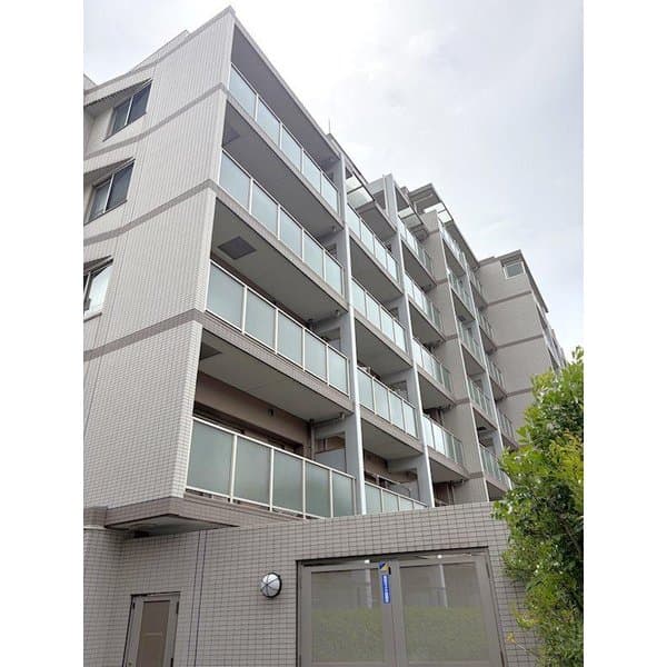 Main exterior of 06292626