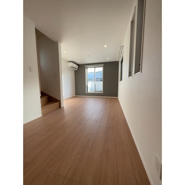 Preview interior of LG Koleet Okuchi #03