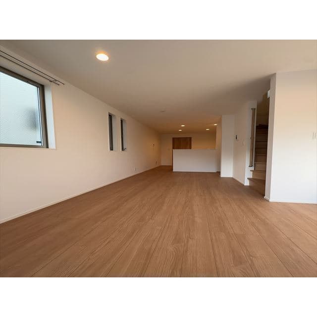 Preview interior of LG Koleet Okuchi #03