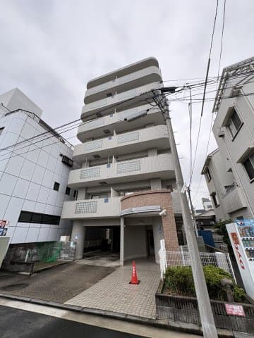 Main exterior of First Class Okokucho Station Front