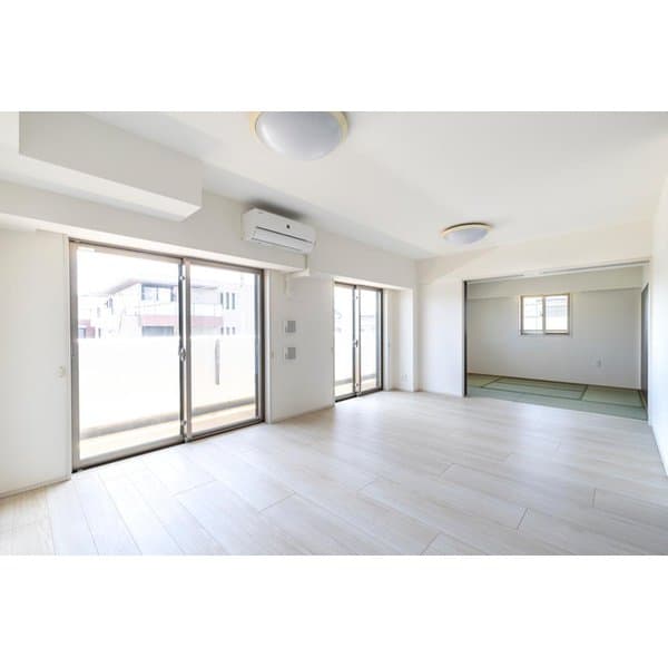 Preview interior of 06292664