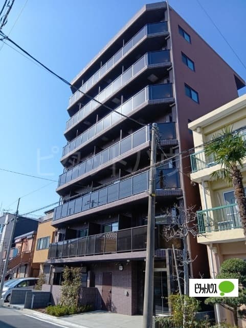 Main exterior of Belgrade Yoshino Town