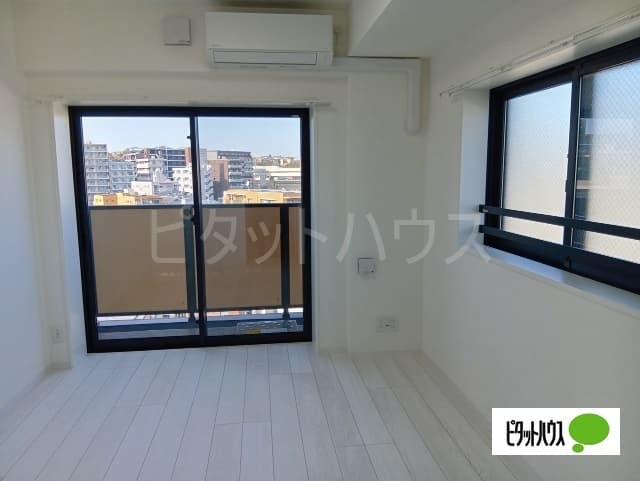 Preview interior of Belgrade Yoshino Town