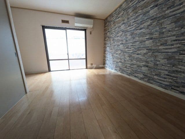 Preview interior of Nagata Heights