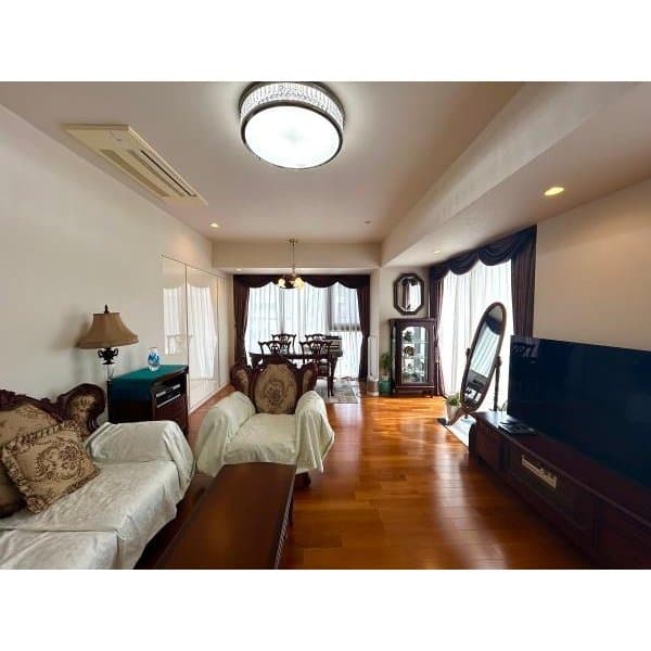 Preview interior of 06292668
