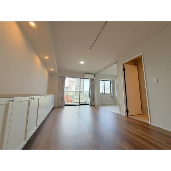 Preview interior of 06292609