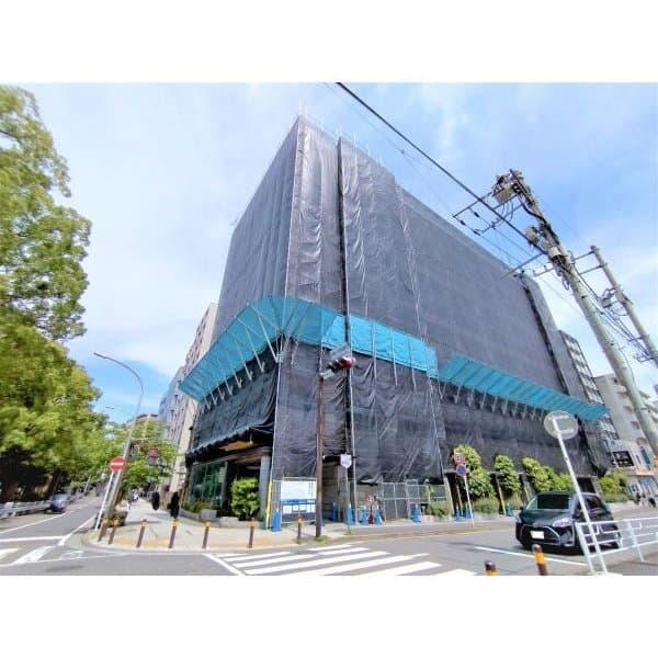 Main exterior of 06292651