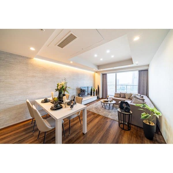 Preview interior of 06292672