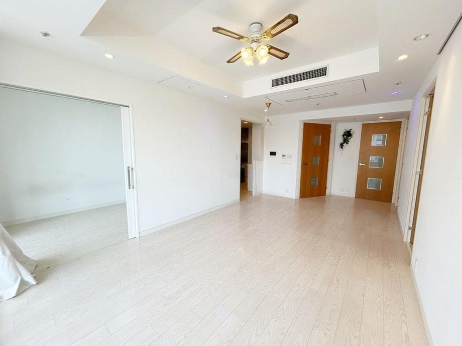 Preview interior of 06292604