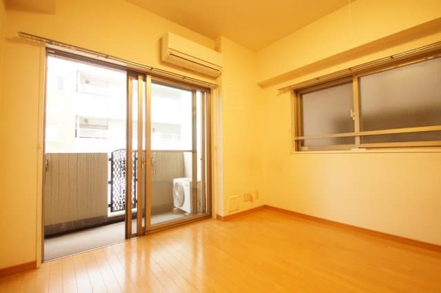 Preview interior of Exceria Yokohama