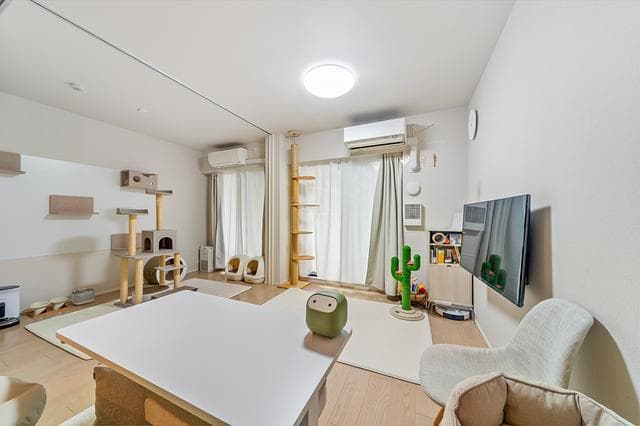 Preview interior of 06292632
