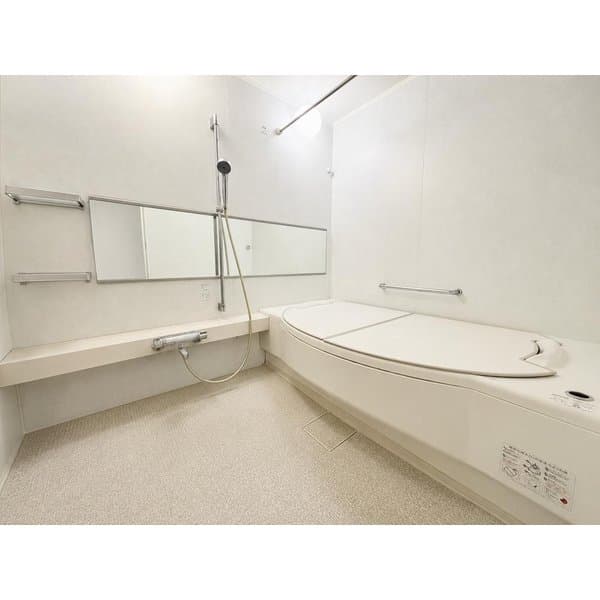 Preview interior of 06272606