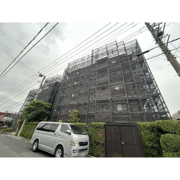 Main exterior of 06272605