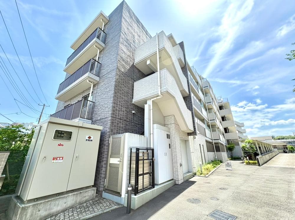 Main exterior of 06292659
