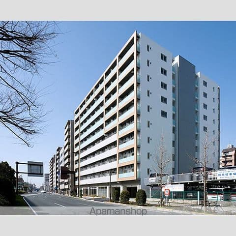 Main exterior of Proud Flat Tsurumi I