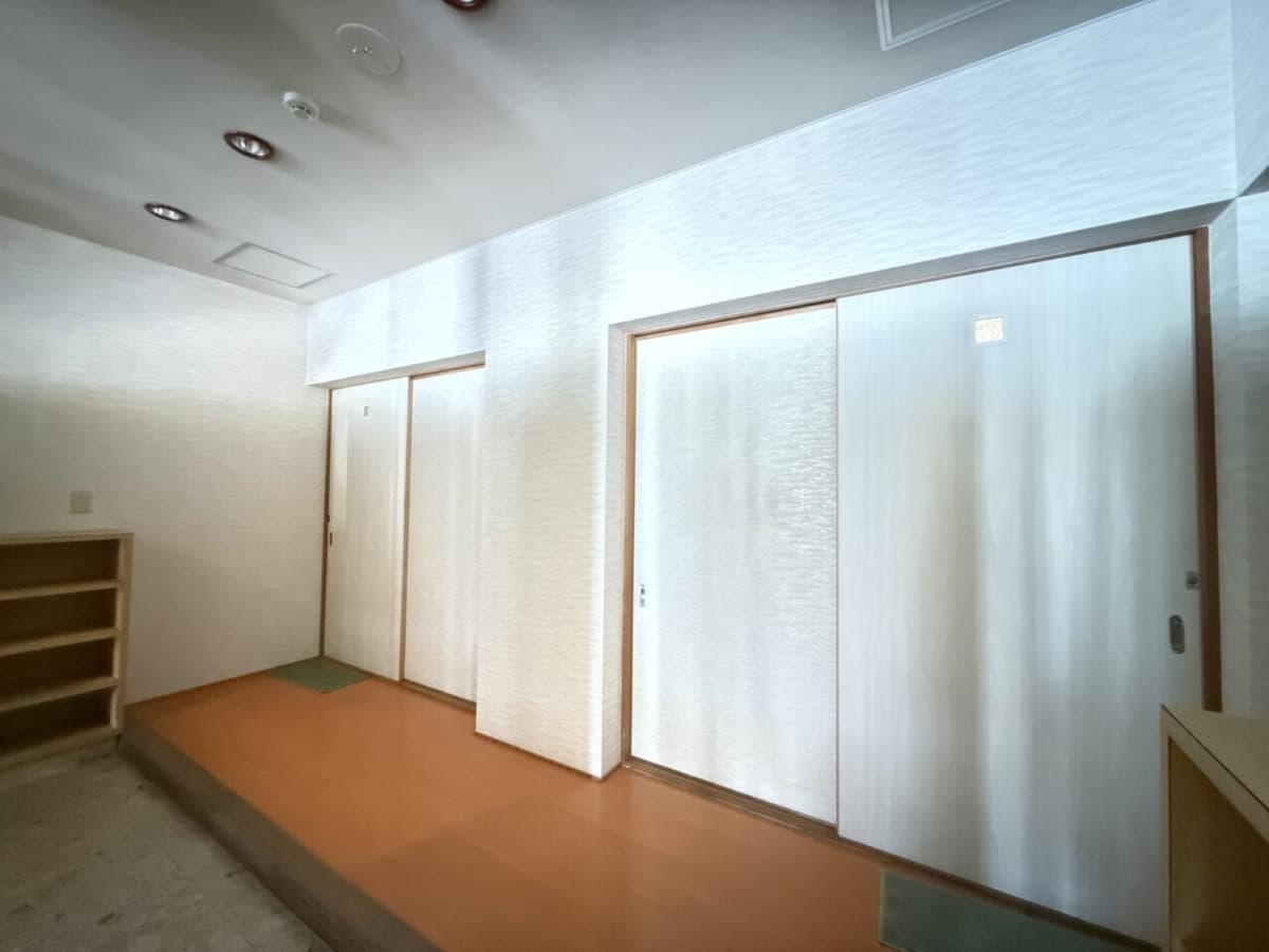 Room image 14