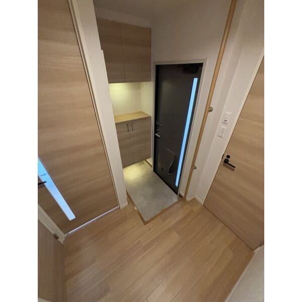 Room image 12