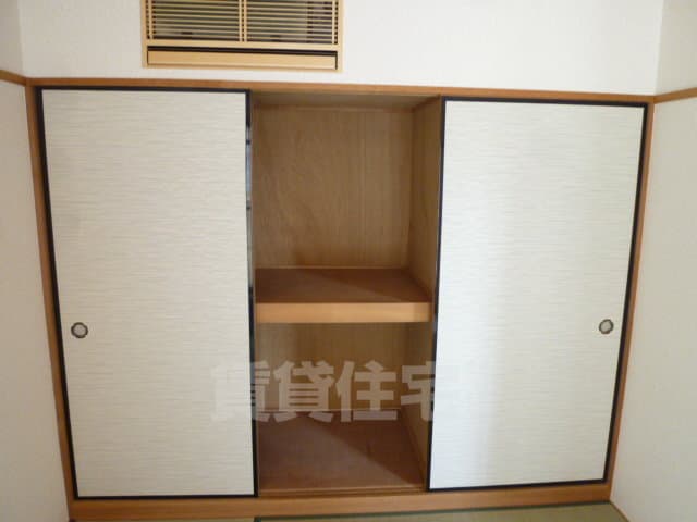 Room image 14