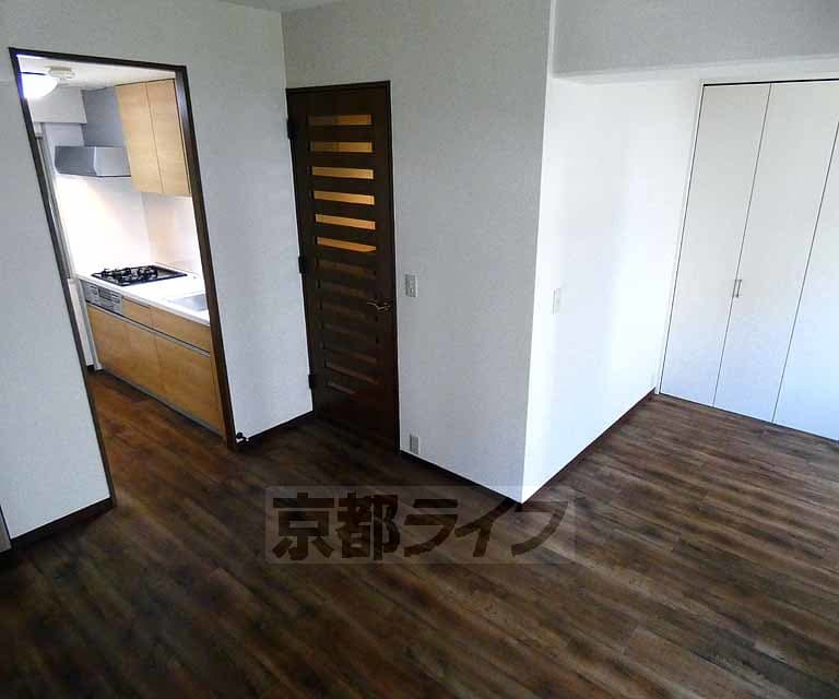 Preview interior of Granlebury Goshohigashi II