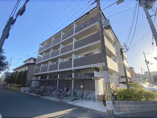 Main exterior of Rosetta Kitayama
