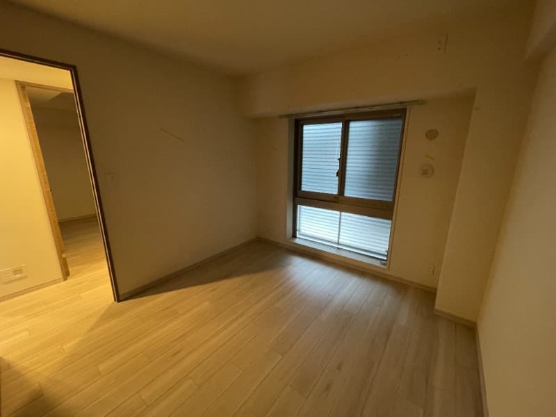 Room image 8