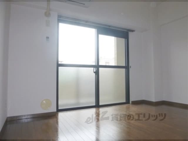 Preview interior of Lions Mansion Kyoto Kawaramachi Third