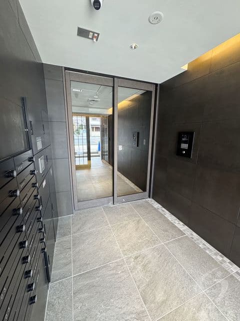 Room image 11