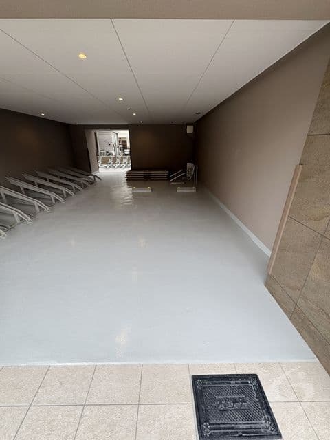 Room image 13