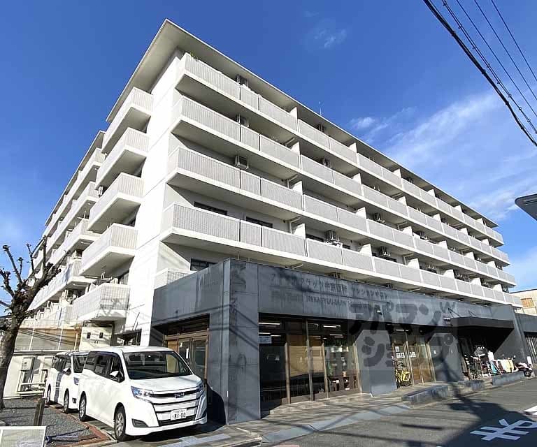 Main exterior of Residence Okura