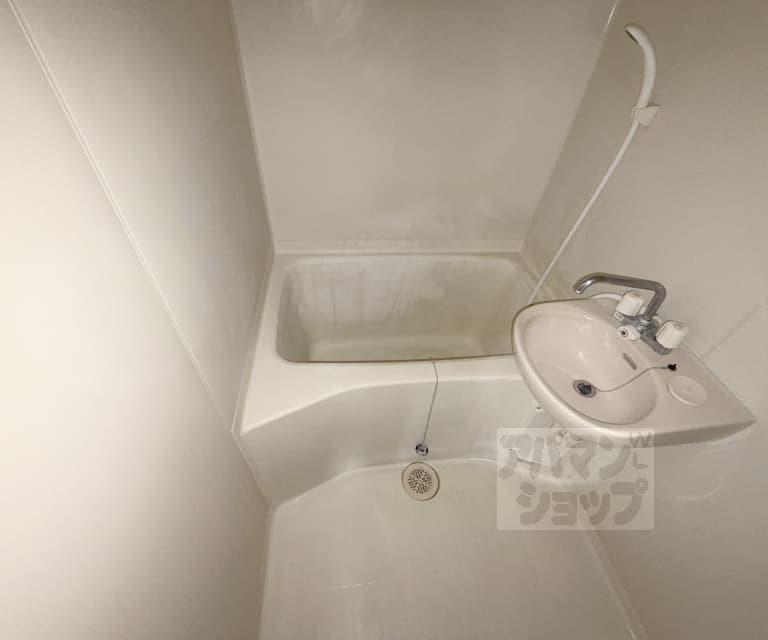 Preview interior of Residence Okura