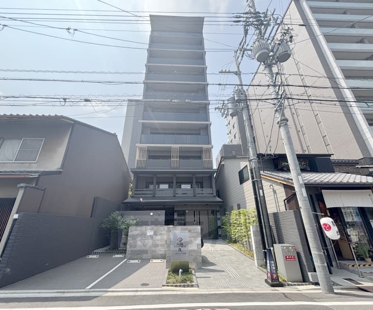 Main Image