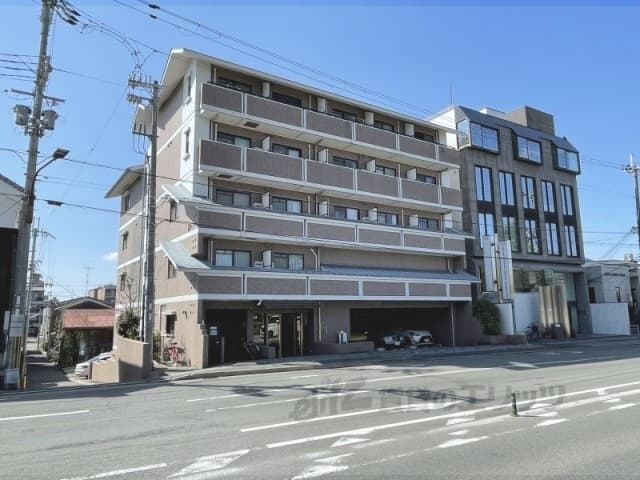 Main Image