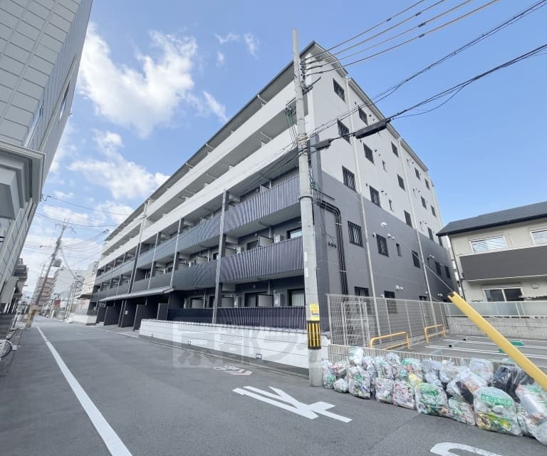 Main exterior of Rb Bellagio Kyoto Mibu East Gate