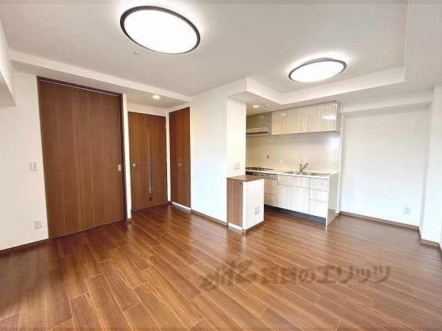 Preview interior of Eagle Court Oike Shinmachi