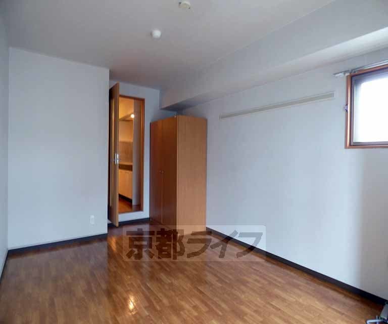 Preview interior of Avenir Suzaku