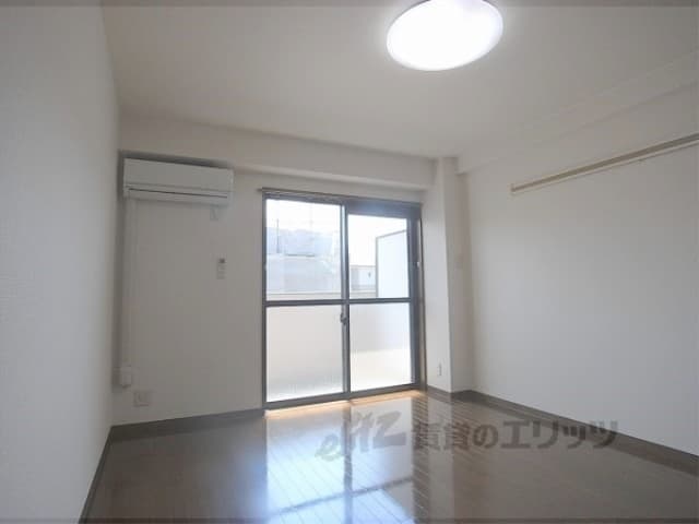 Preview interior of EASTWING