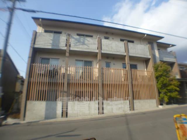 Main exterior of Kagura-zaka So